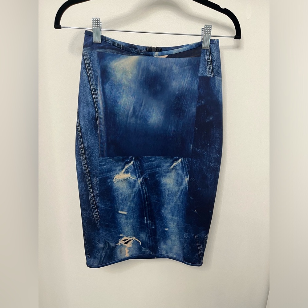 Cynthia rowley scuba material denim pattern skirt